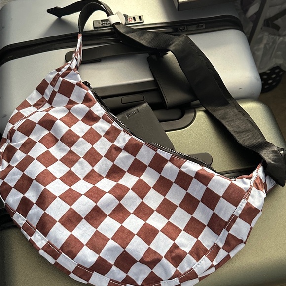 NWT Baggu Medium Nylon Crescent Bag Checkered - Picture 4 of 9